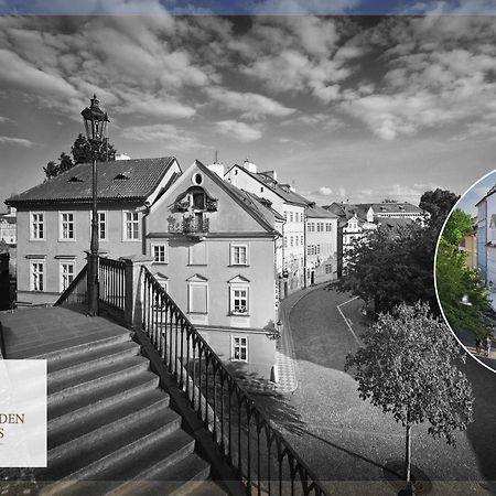 Hotel At The Golden Scissors Prague Ngoại thất bức ảnh