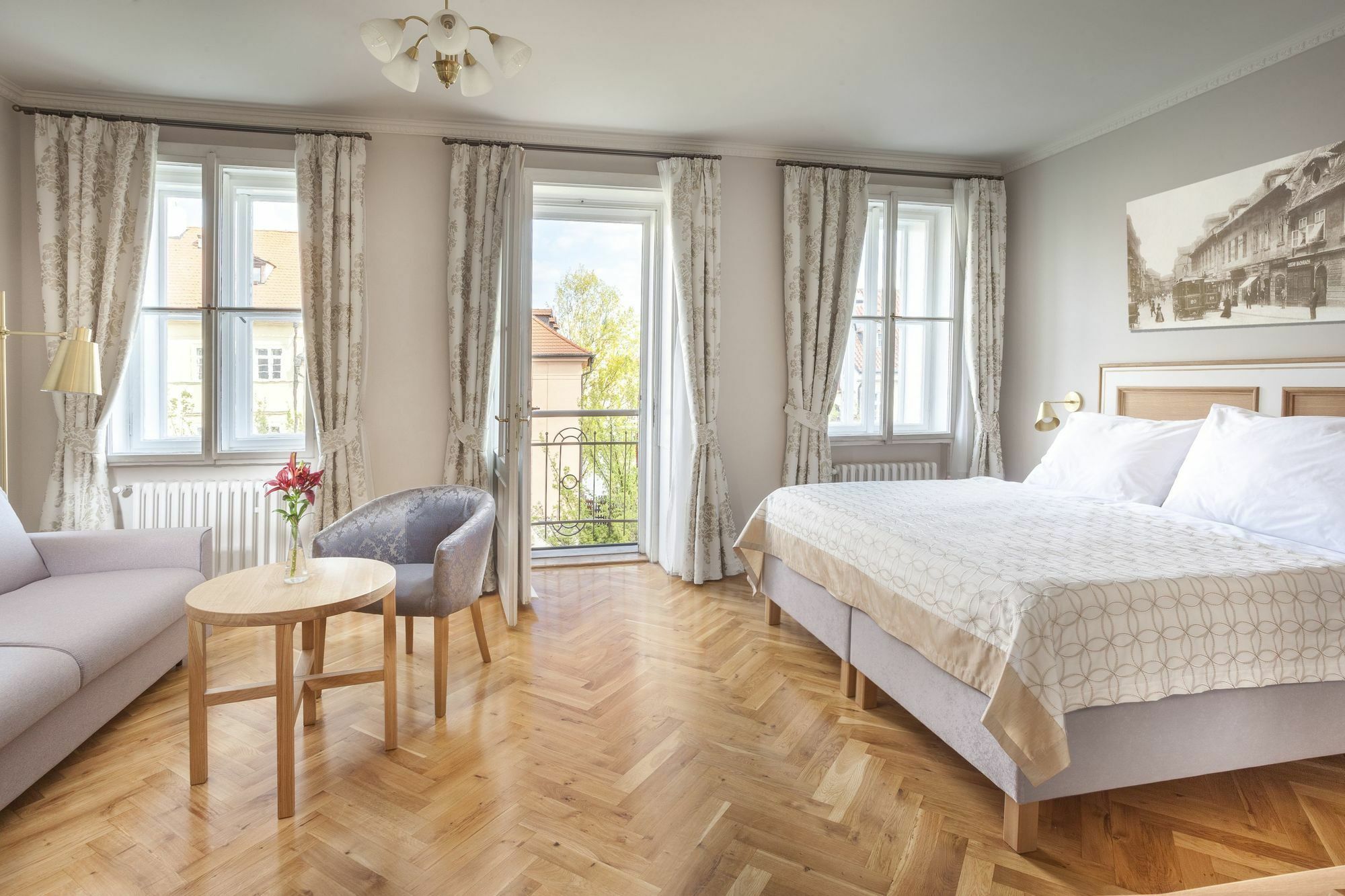 Hotel At The Golden Scissors Prague Ngoại thất bức ảnh