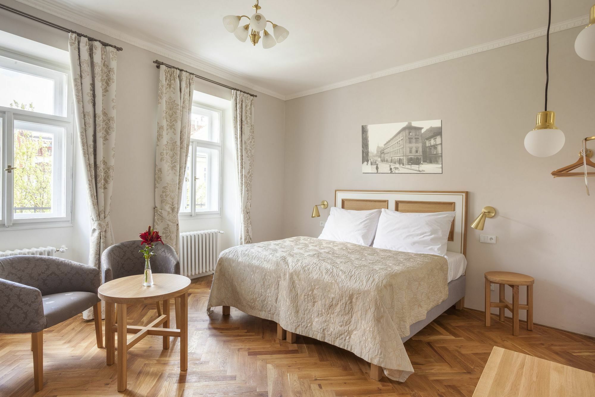 Hotel At The Golden Scissors Prague Ngoại thất bức ảnh