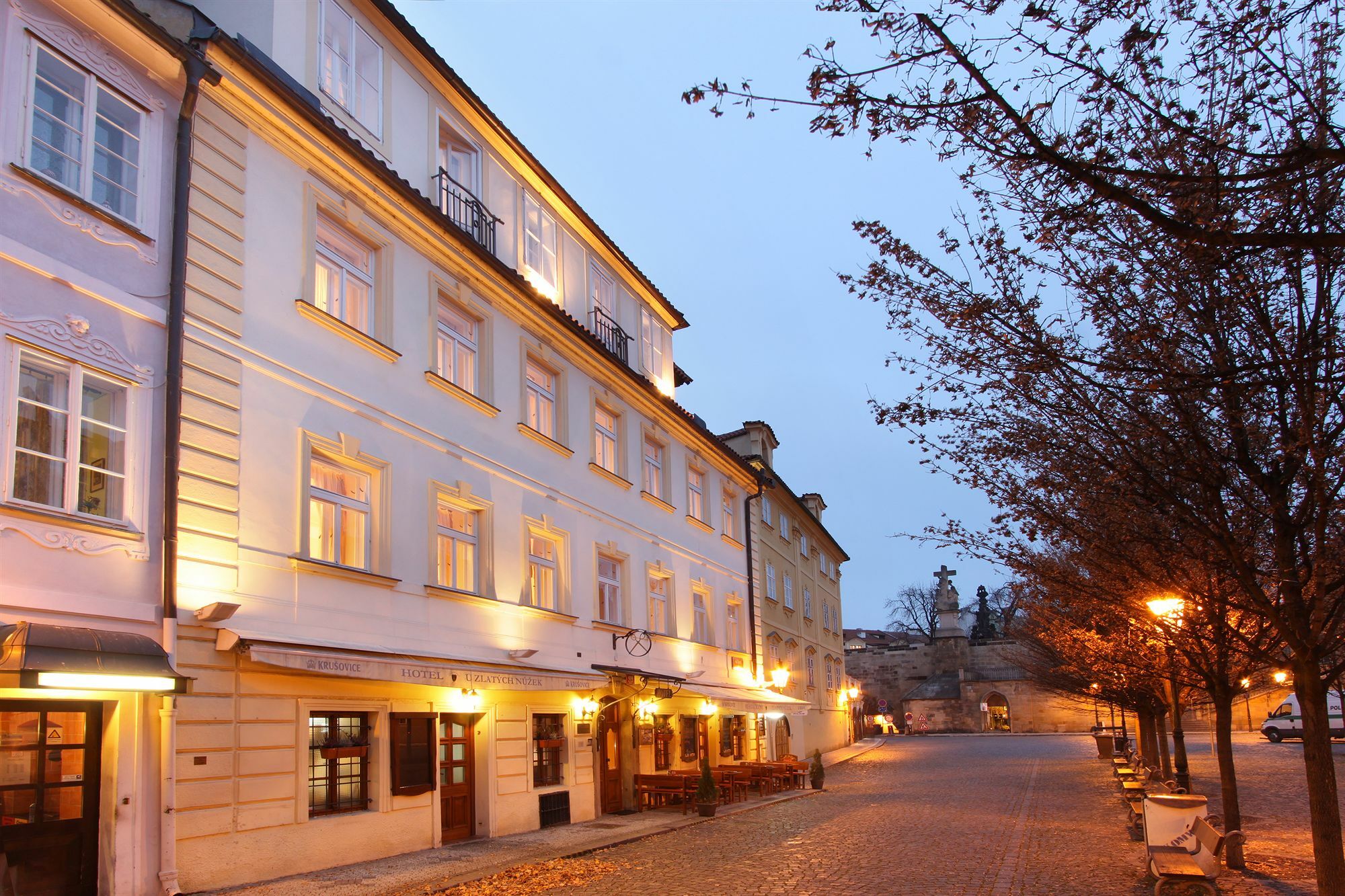 Hotel At The Golden Scissors Prague Ngoại thất bức ảnh