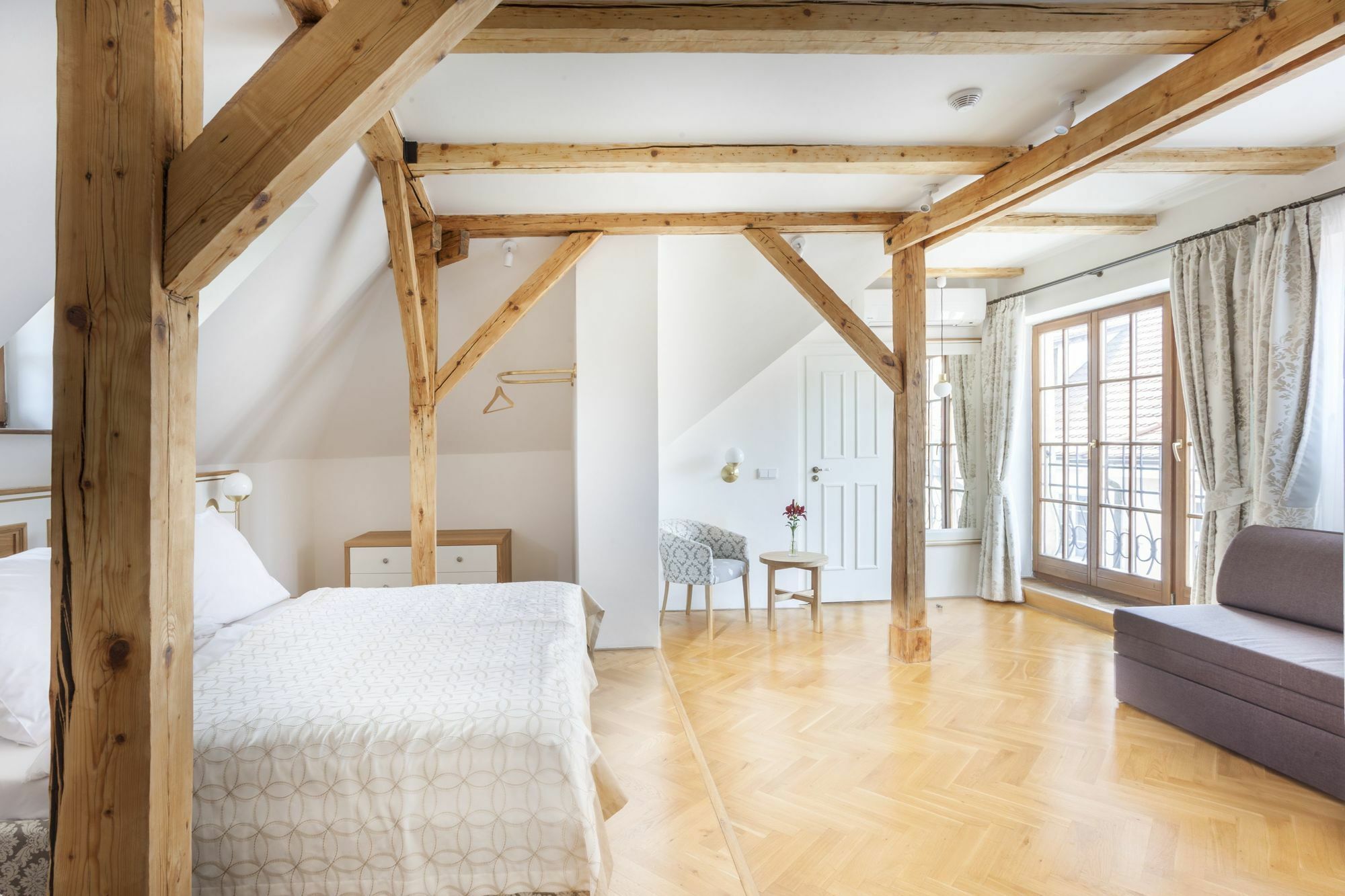 Hotel At The Golden Scissors Prague Ngoại thất bức ảnh